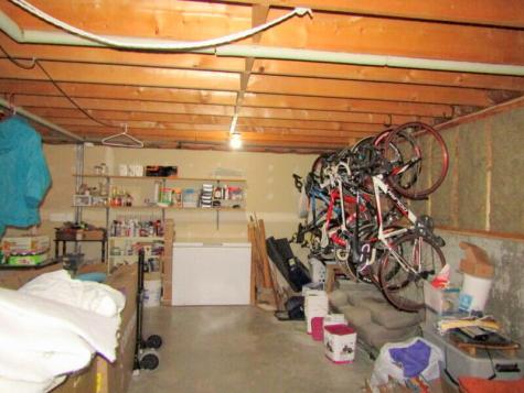 106 Cross Road Minot ME 04258