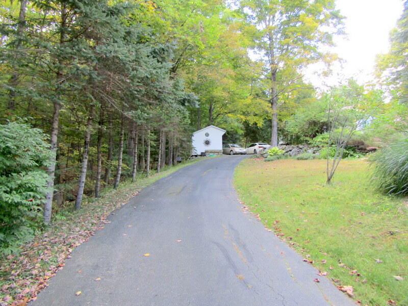 106 Cross Road Minot ME 04258