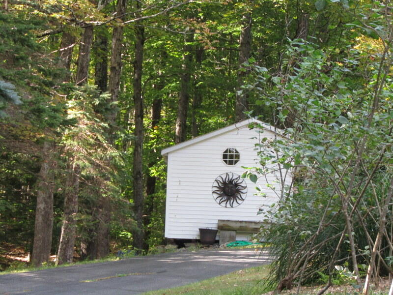 106 Cross Road Minot ME 04258