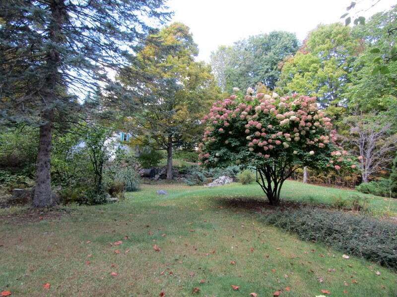 106 Cross Road Minot ME 04258