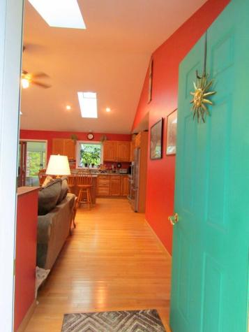 106 Cross Road Minot ME 04258