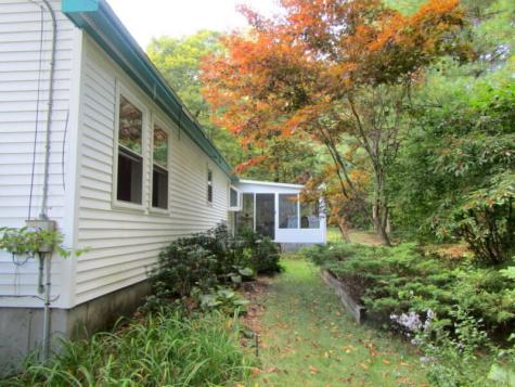 106 Cross Road Minot ME 04258