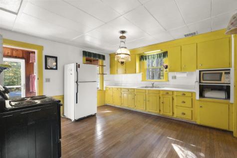 576 Back River Road Boothbay ME 04537