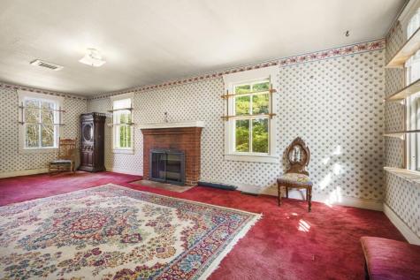 576 Back River Road Boothbay ME 04537