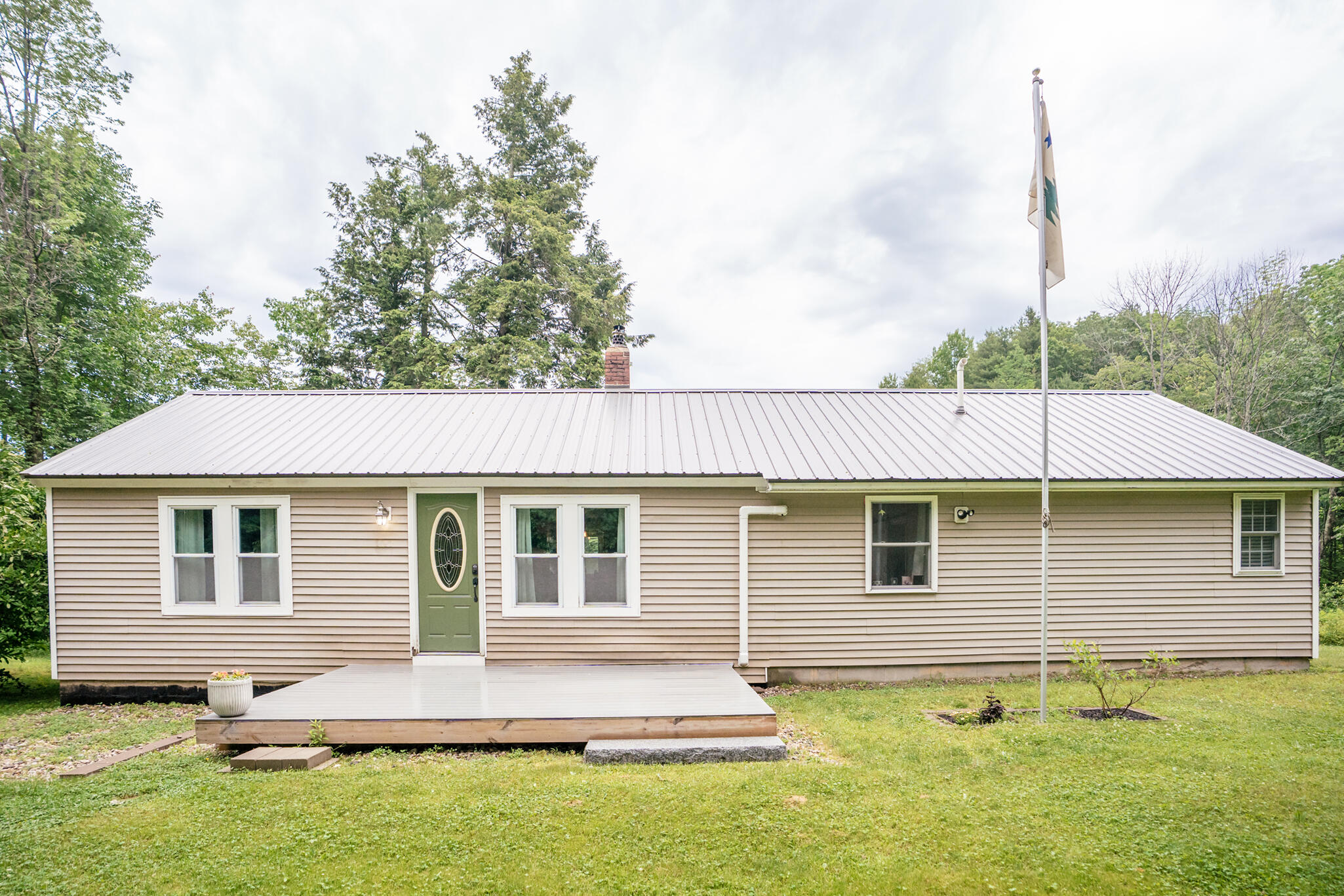 64 Ossipee Trail E Gorham ME 04038