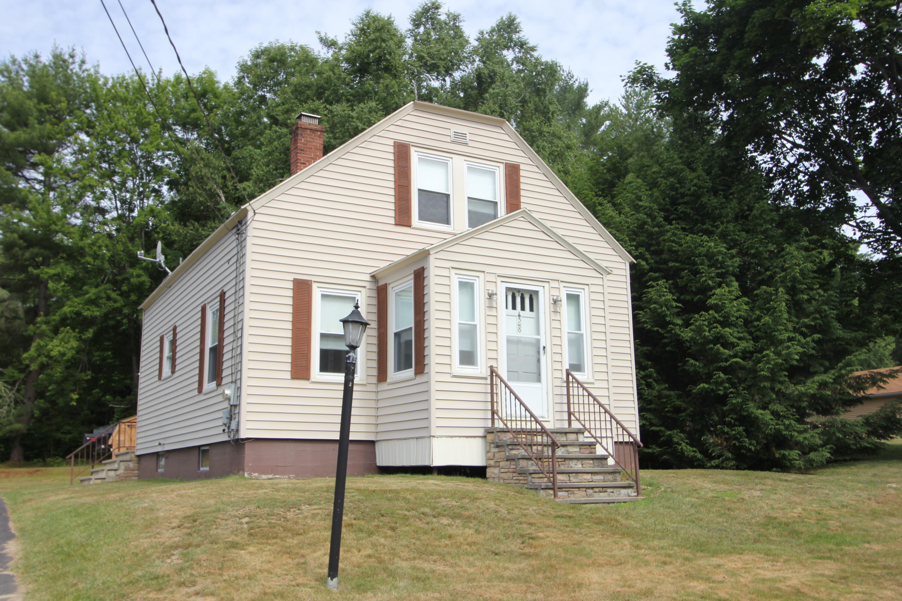 28 Tarr Avenue Lewiston ME 04240
