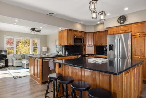 293 Long Beach Avenue York ME 03909