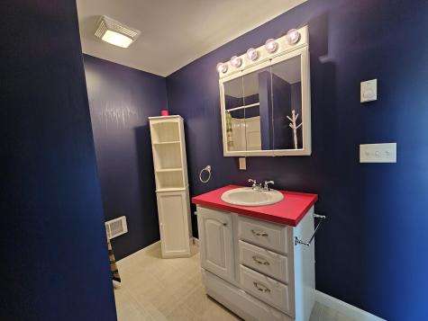 8 Evans Hill Drive Denmark ME 04022