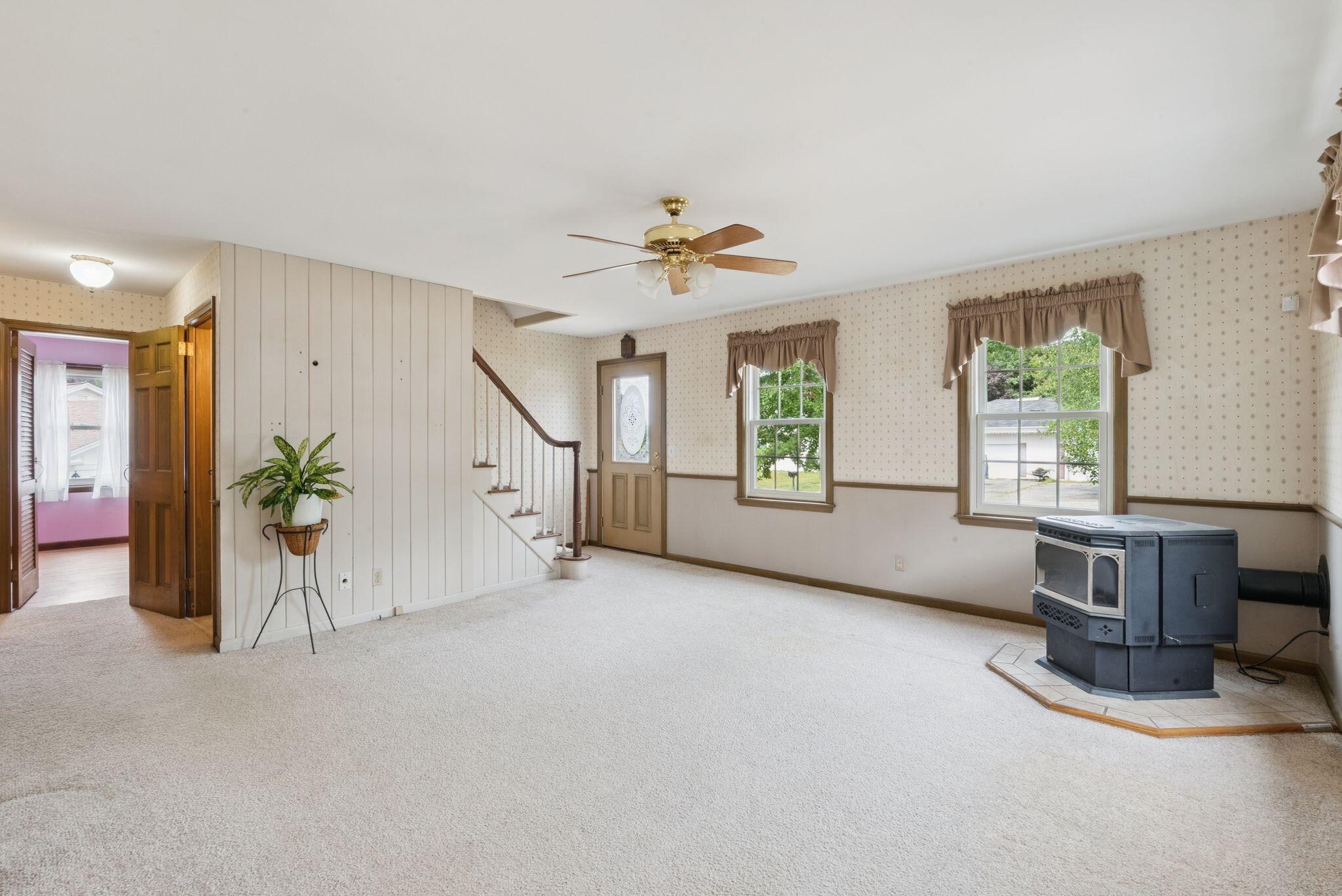 2 Gilmar Avenue Lewiston ME 04240