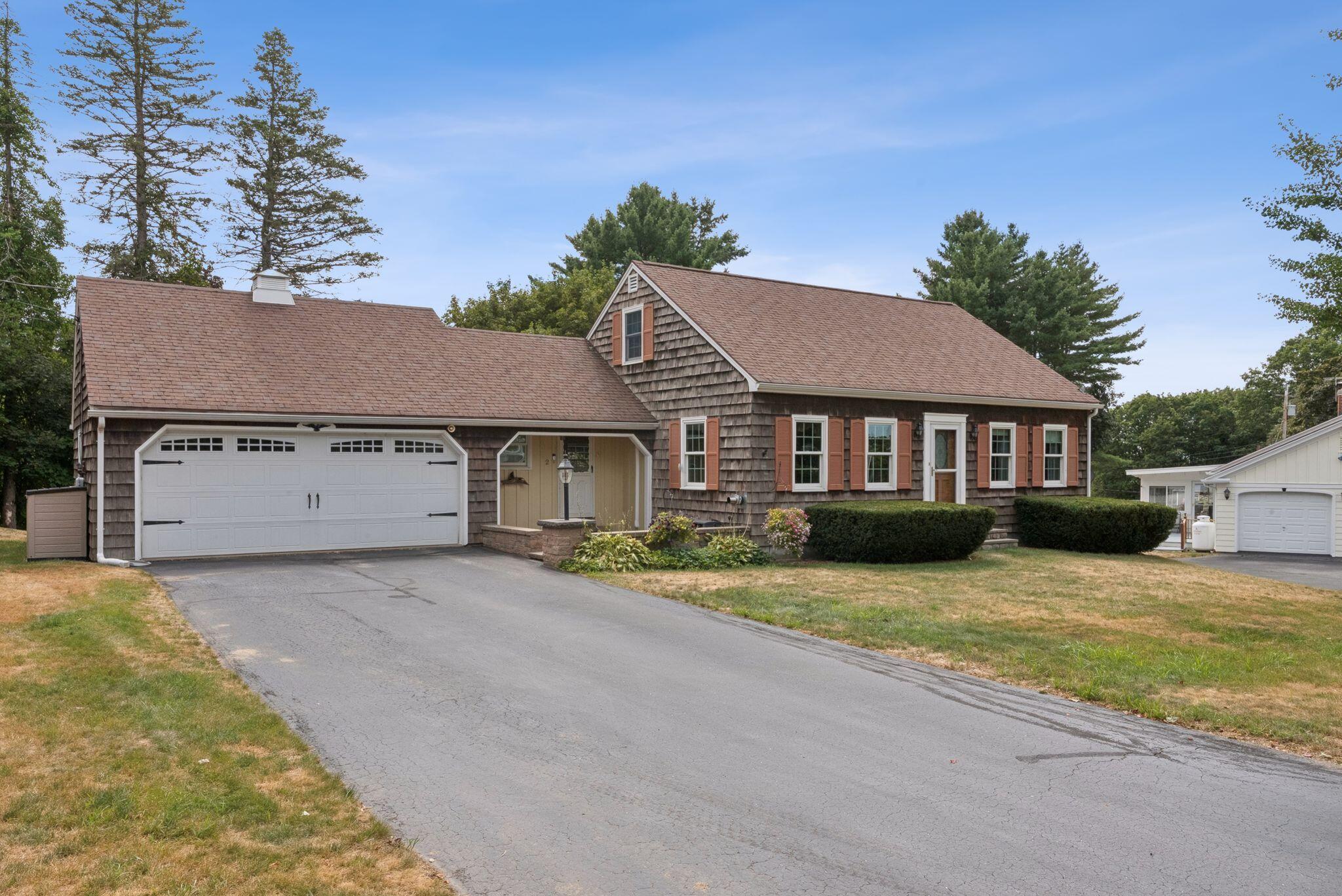 2 Gilmar Avenue Lewiston ME 04240