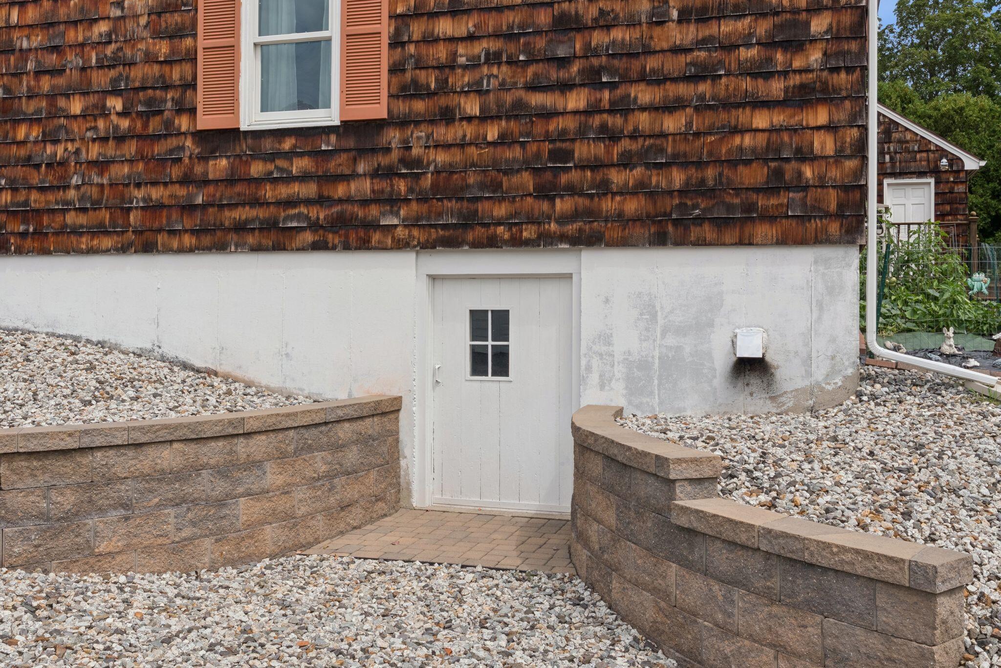 2 Gilmar Avenue Lewiston ME 04240