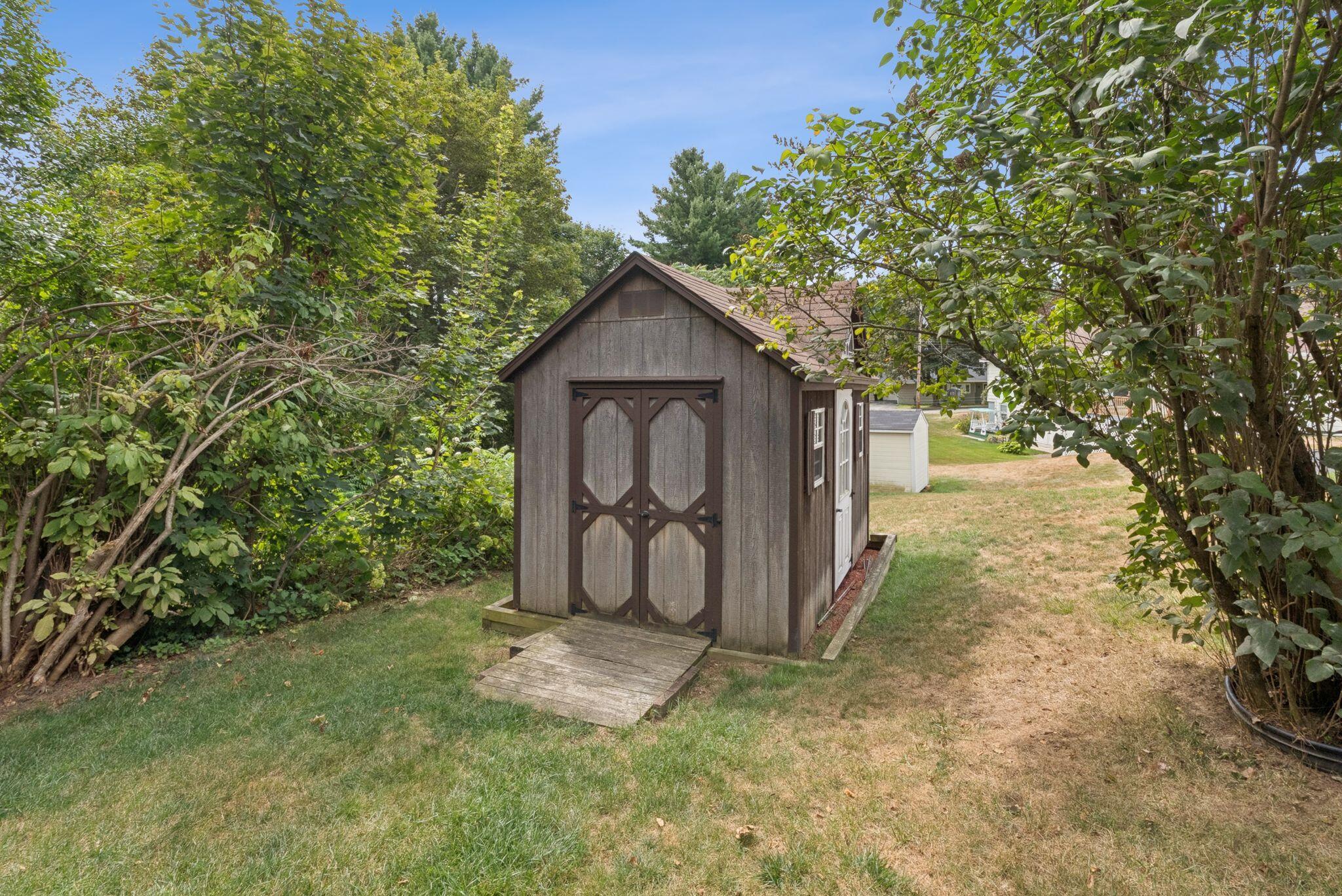 2 Gilmar Avenue Lewiston ME 04240