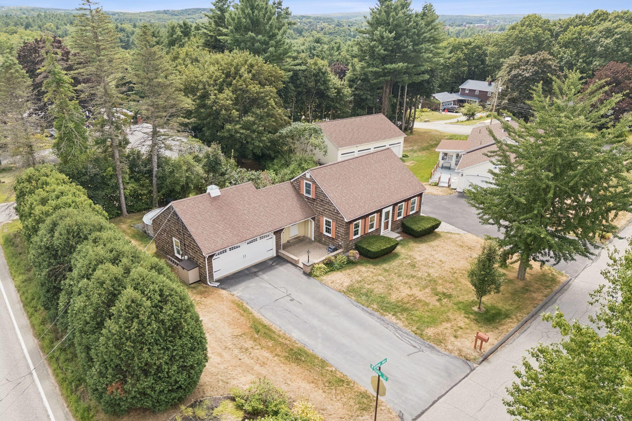 2 Gilmar Avenue Lewiston ME 04240