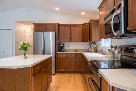 24 Cornerstone Drive Brunswick ME 04011