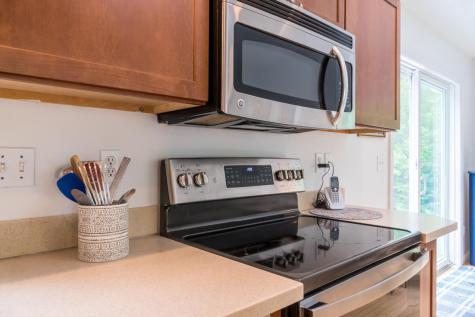 24 Cornerstone Drive Brunswick ME 04011