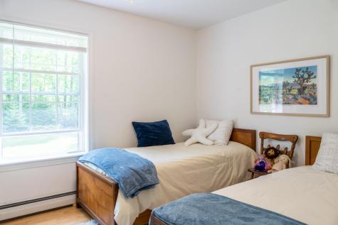 24 Cornerstone Drive Brunswick ME 04011