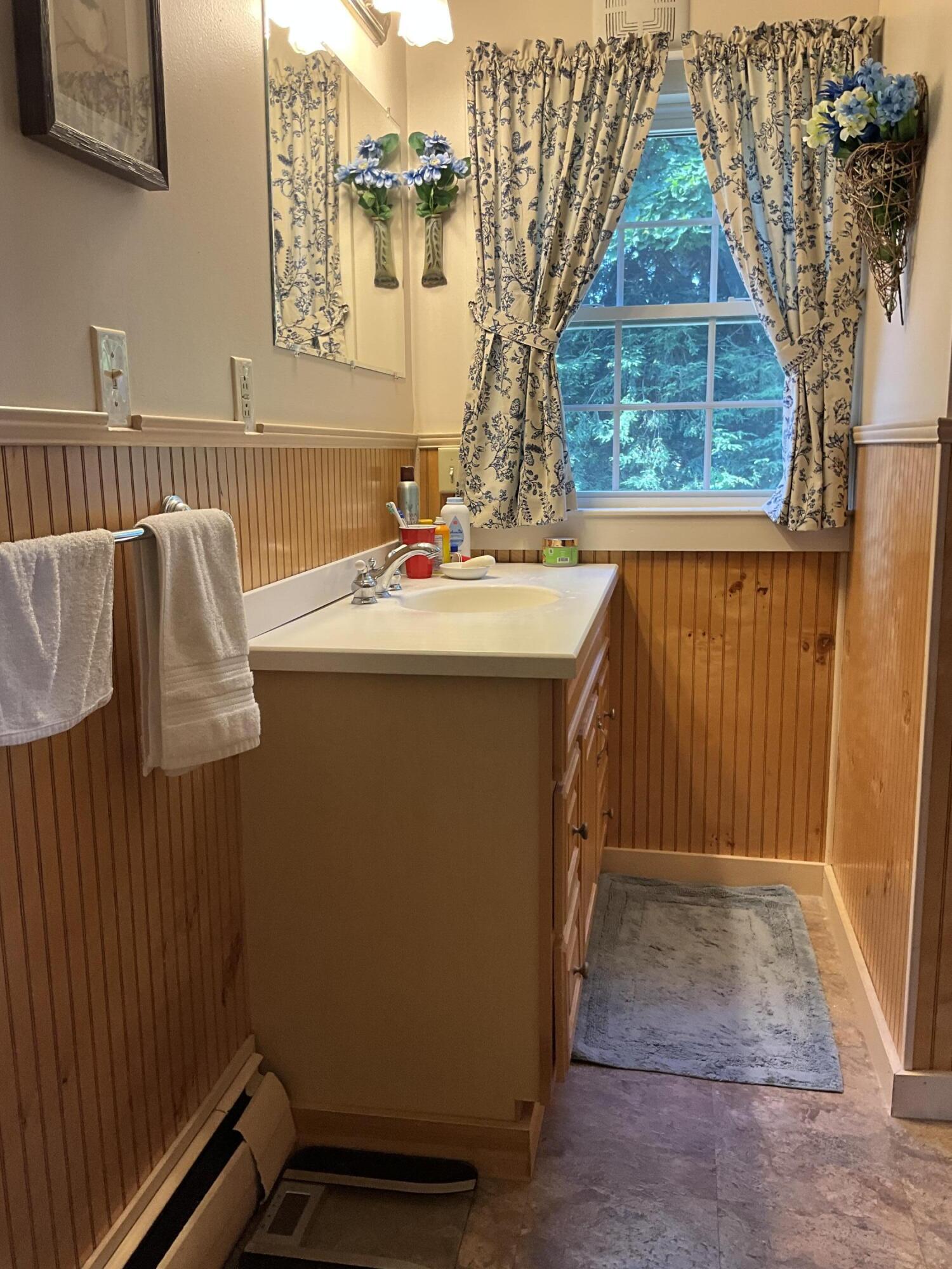 17 Broadlawn Drive Brewer ME 04412