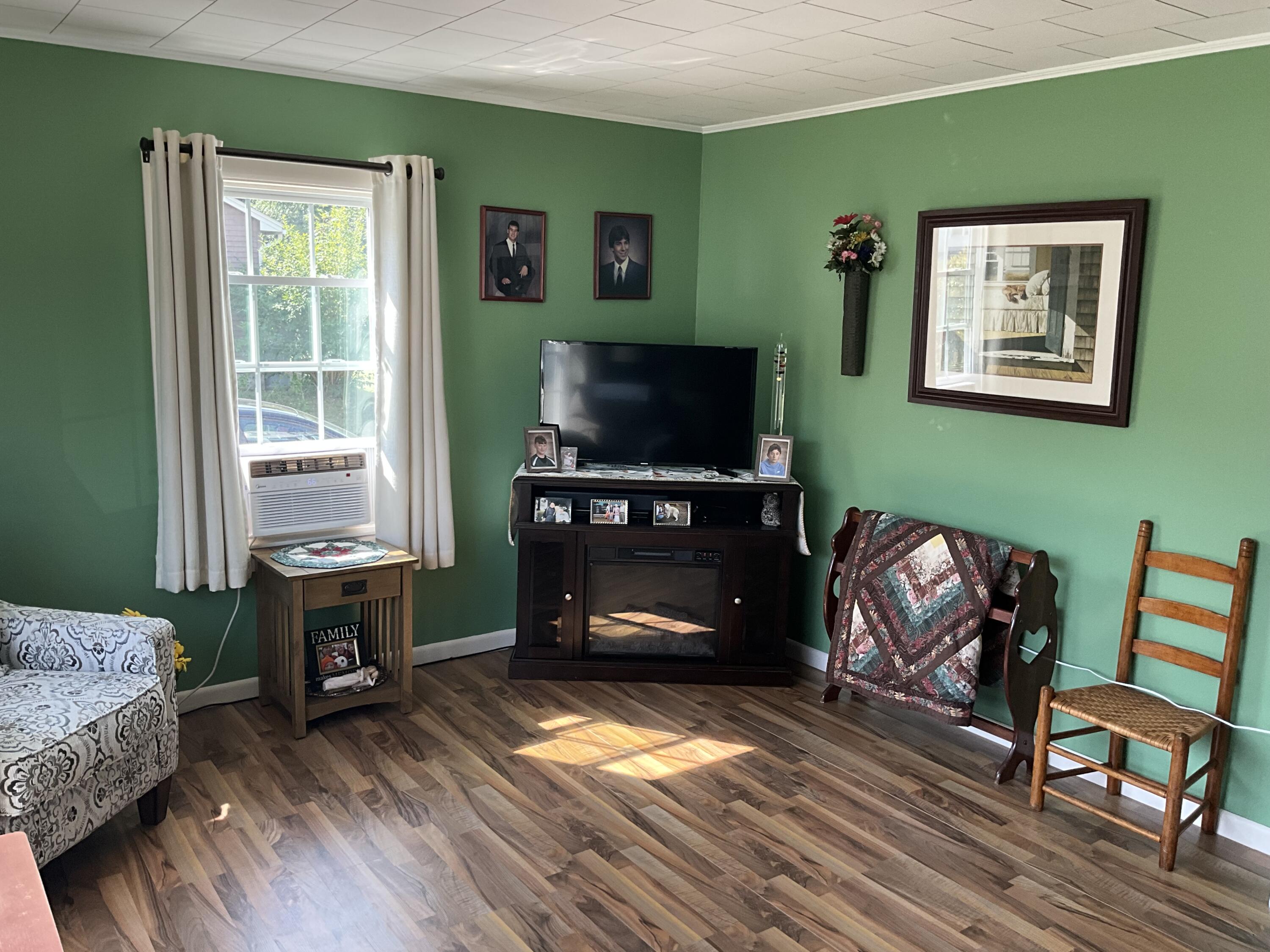 17 Broadlawn Drive Brewer ME 04412