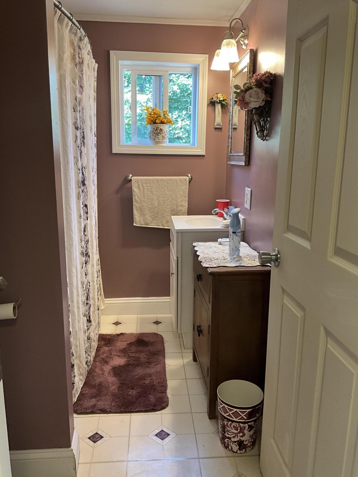 17 Broadlawn Drive Brewer ME 04412