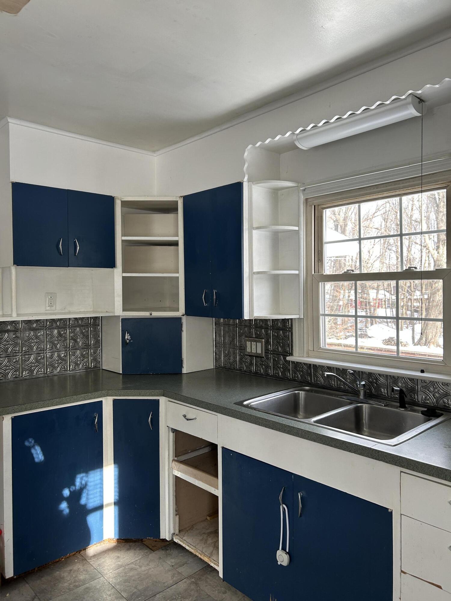 110 Gill Street Auburn ME 04210