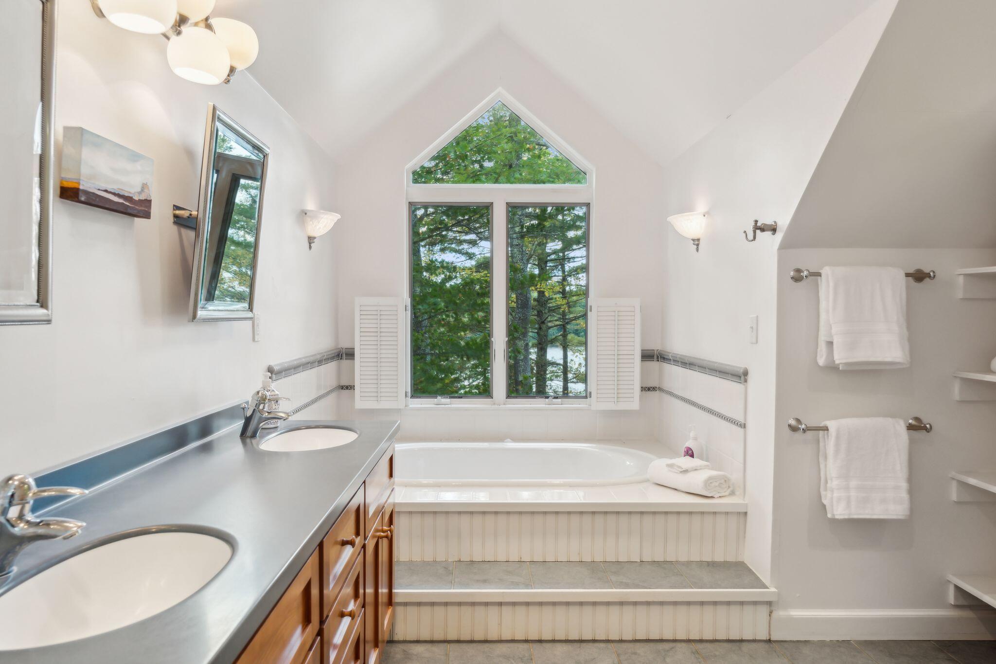 14 Eagle Point Road Bath ME 04530