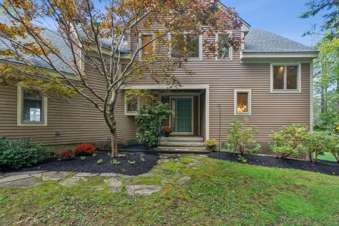 14 Eagle Point Road Bath ME 04530