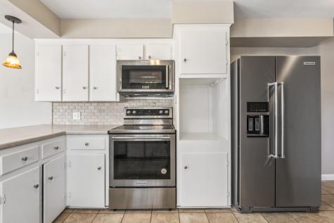 5 Robert Street Winslow ME 04901