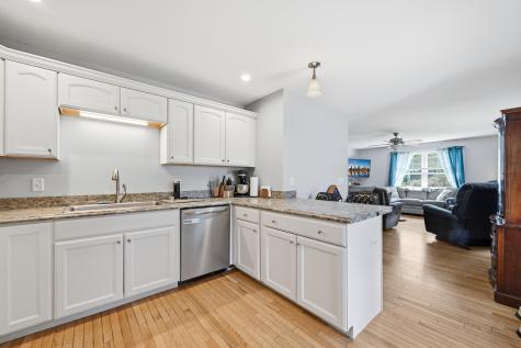 67 Whipple Road Kittery ME 03904