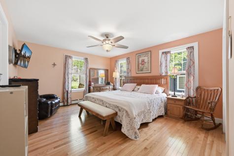 67 Whipple Road Kittery ME 03904