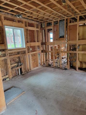 187 W Main Street Searsport ME 04974
