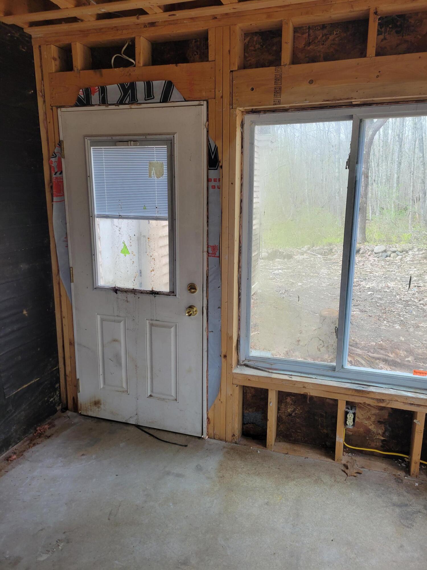 187 W Main Street Searsport ME 04974