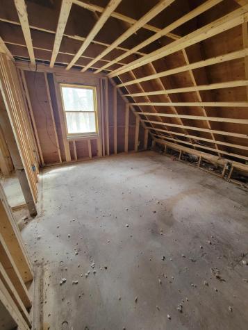 187 W Main Street Searsport ME 04974