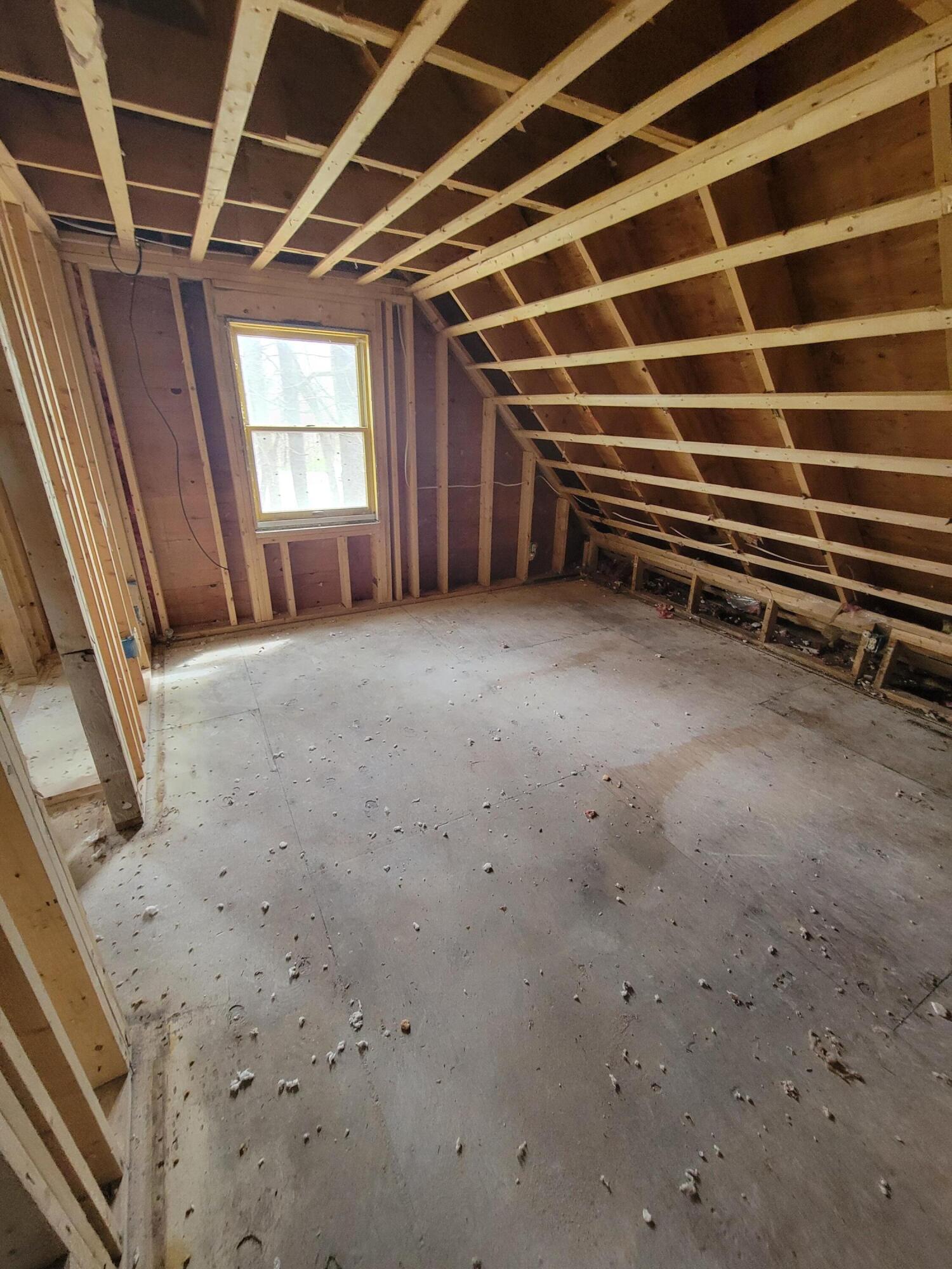 187 W Main Street Searsport ME 04974