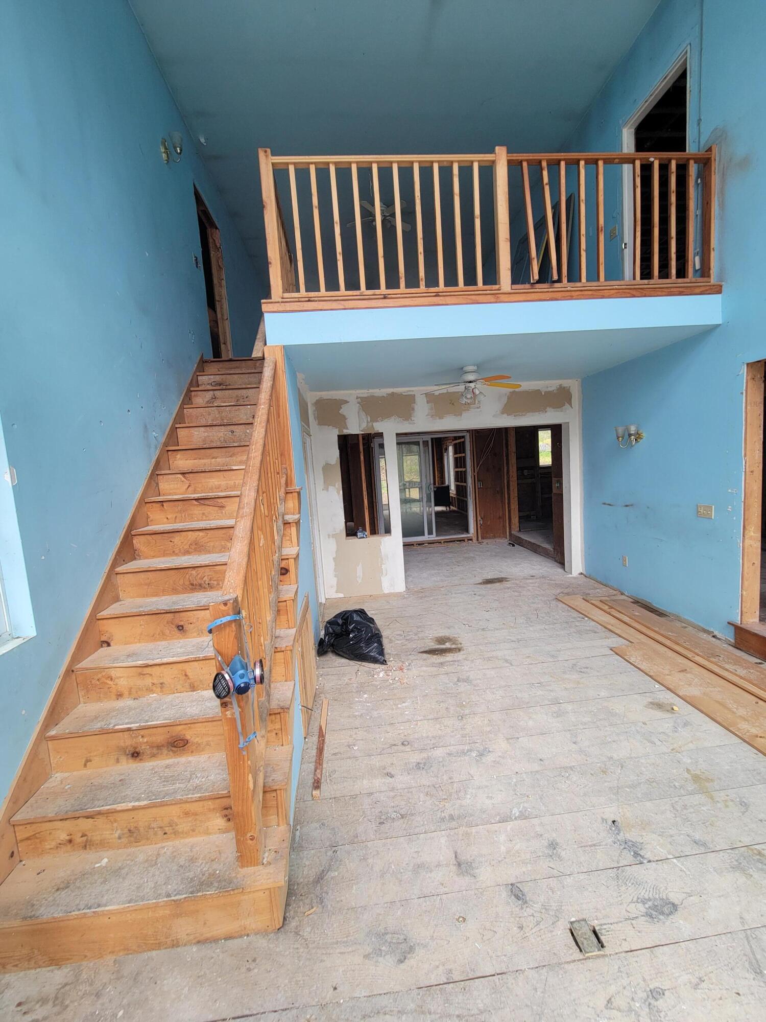 187 W Main Street Searsport ME 04974