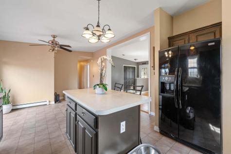 90 Sennebec Road Union ME 04862