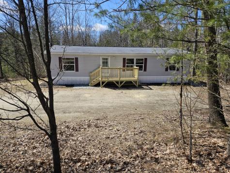 38 Corvella Street Leeds ME 04263