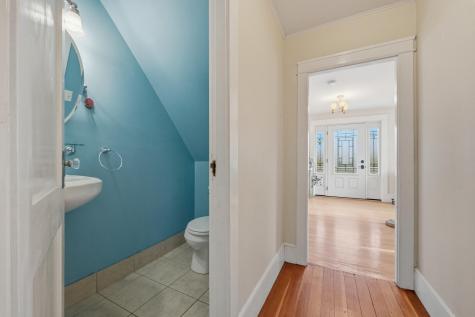 412 Ocean Avenue Portland ME 04103