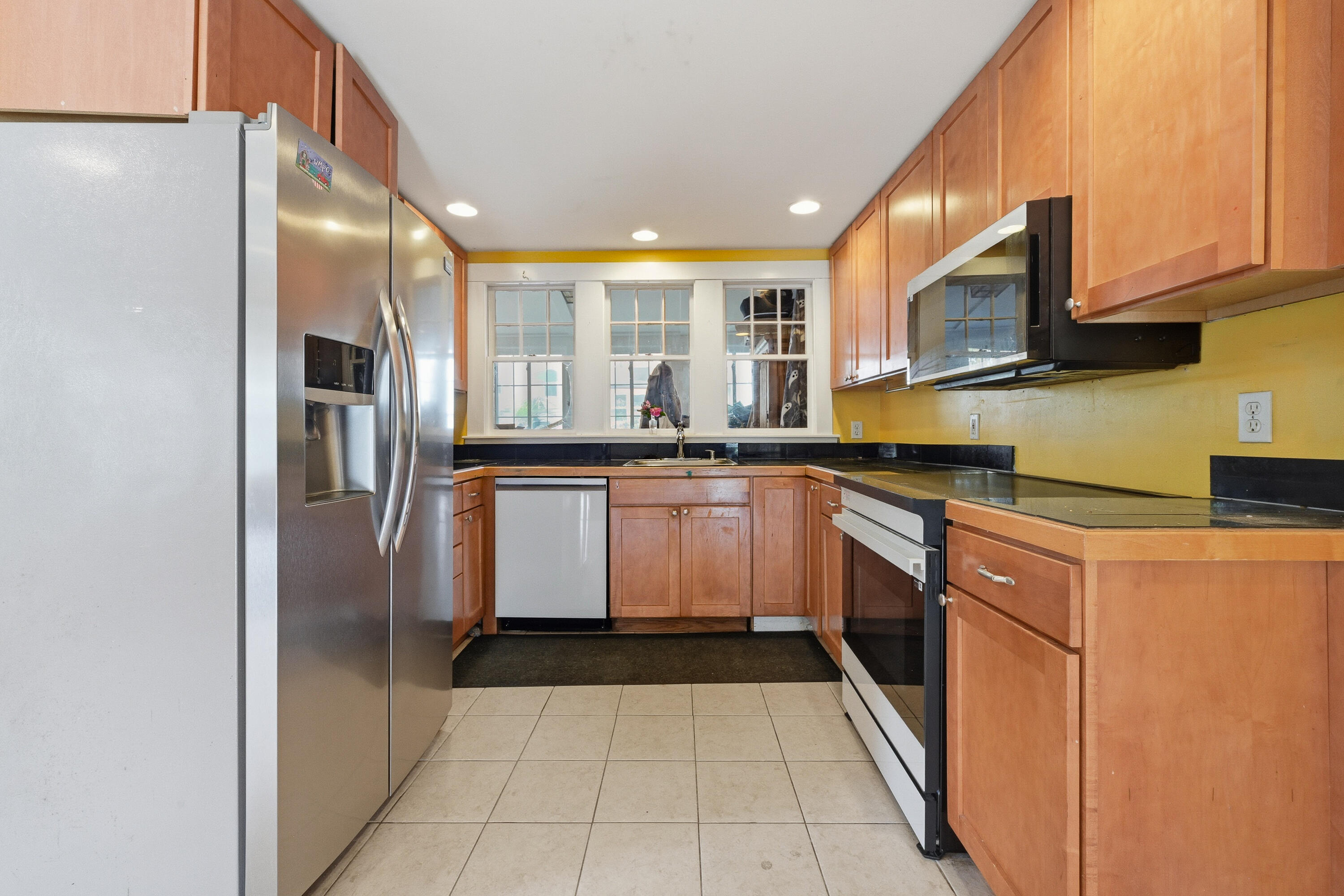 412 Ocean Avenue Portland ME 04103