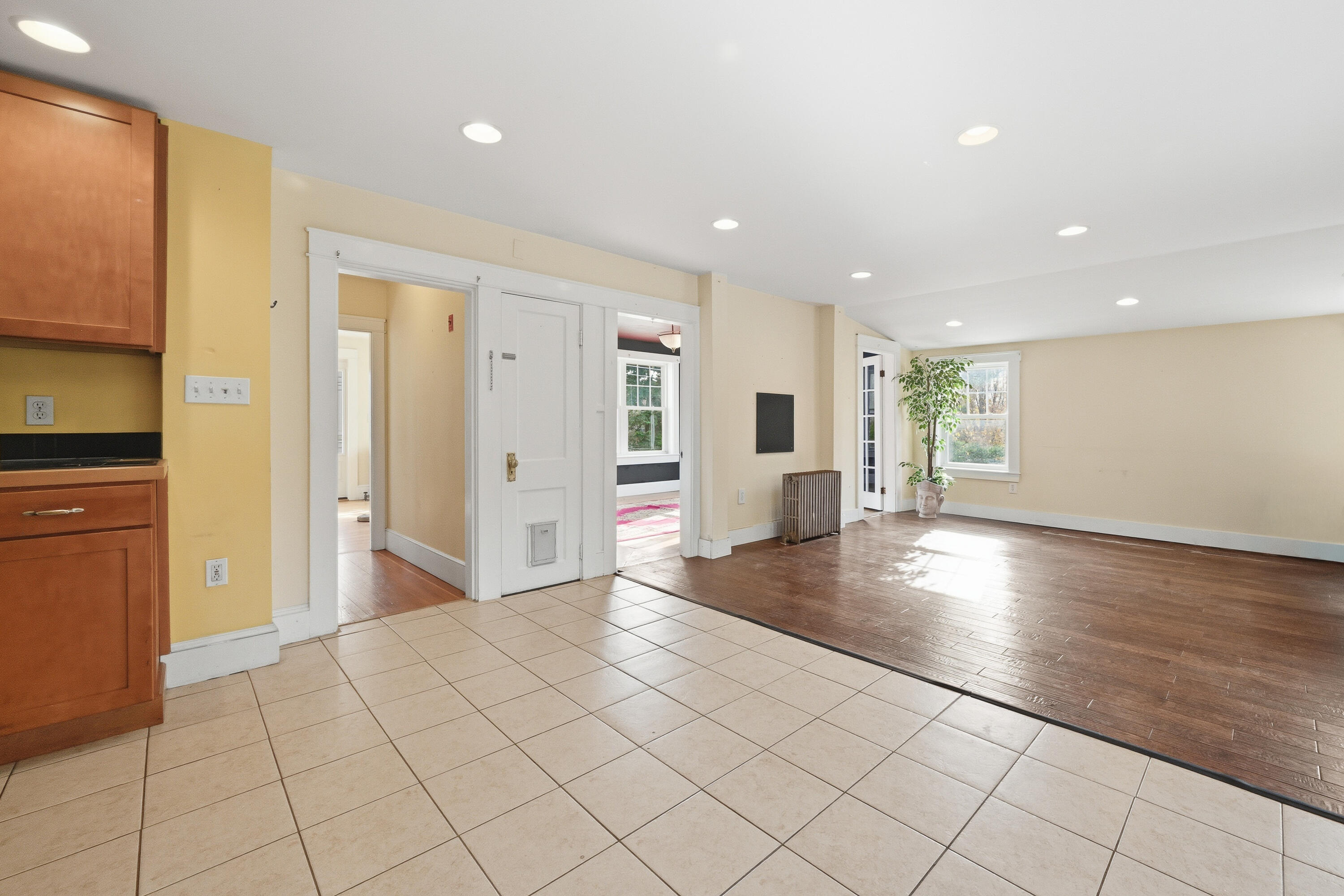 412 Ocean Avenue Portland ME 04103