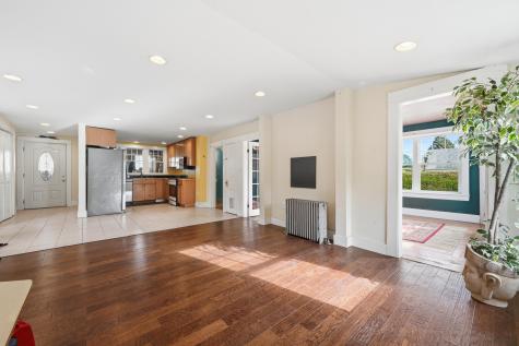 412 Ocean Avenue Portland ME 04103