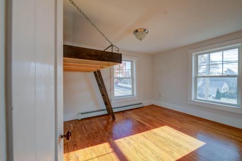 412 Ocean Avenue Portland ME 04103