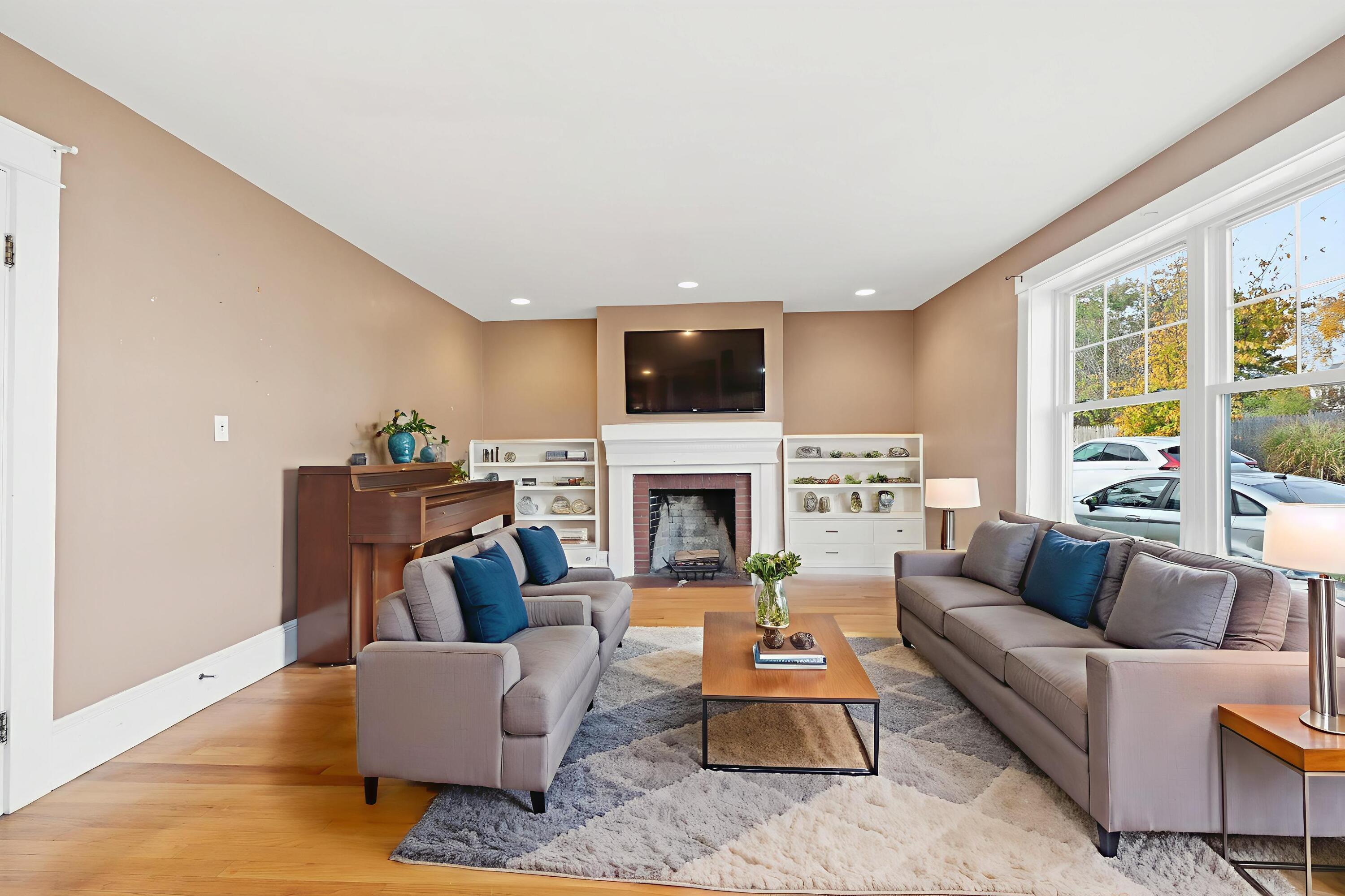 412 Ocean Avenue Portland ME 04103