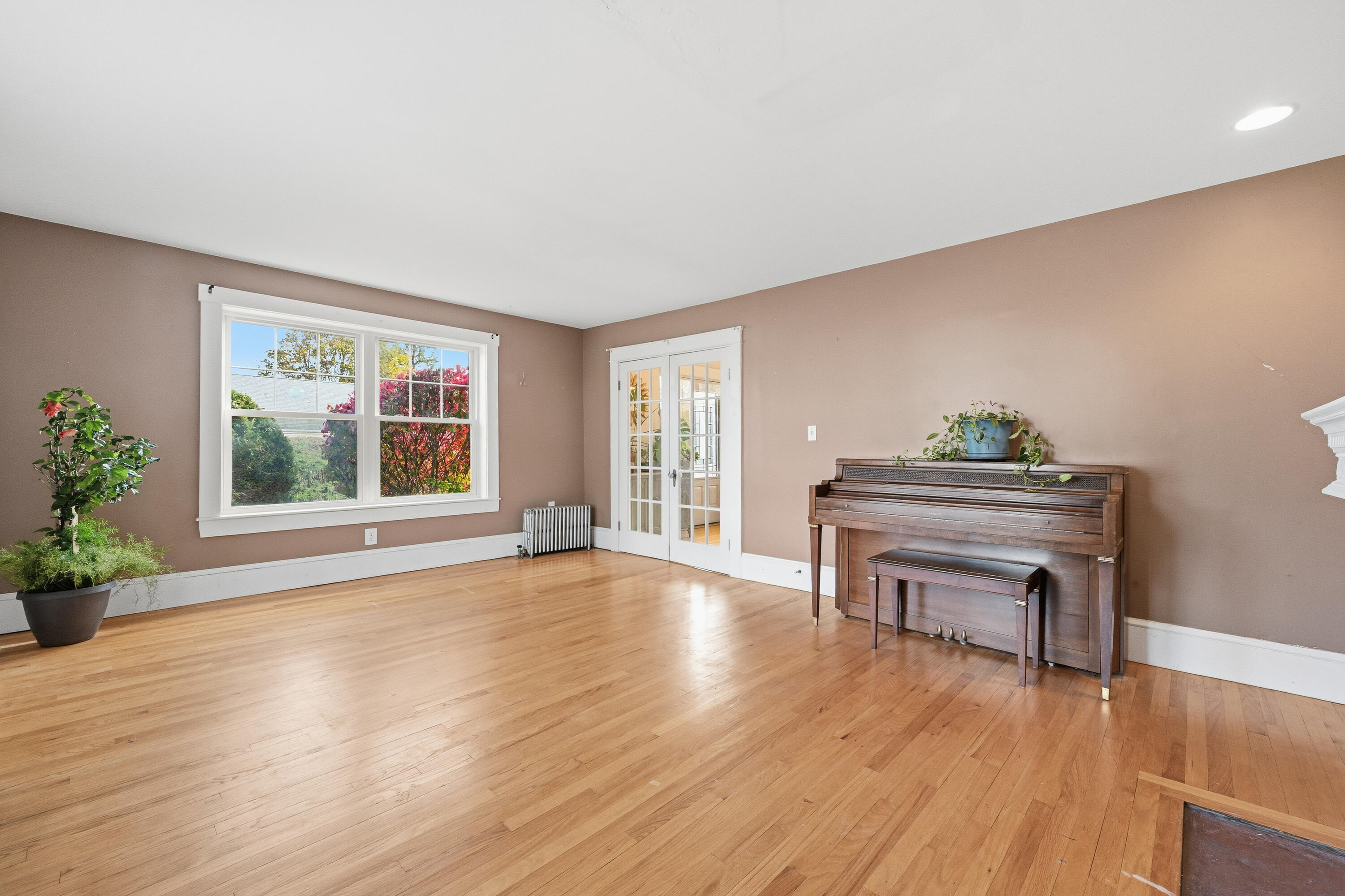 412 Ocean Avenue Portland ME 04103