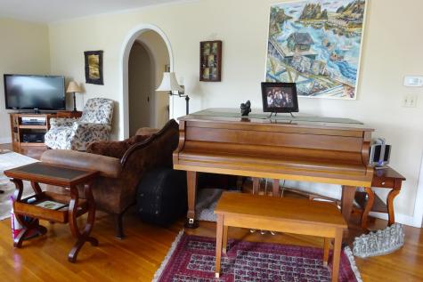 51 Dudley Street Hampden ME 04444