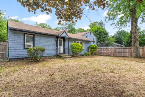 189 Gray Road Falmouth ME 04105