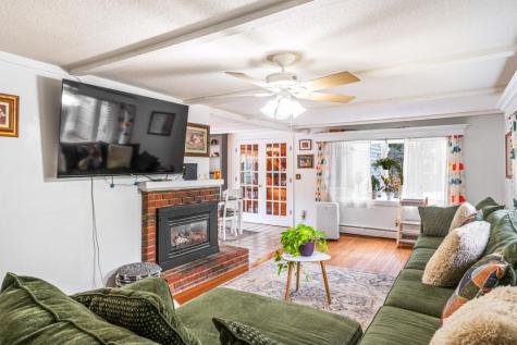 189 Gray Road Falmouth ME 04105