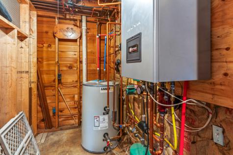 189 Gray Road Falmouth ME 04105