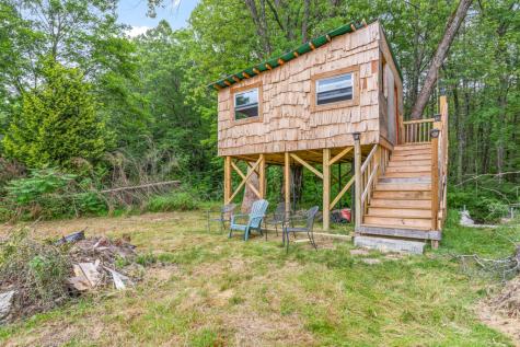 189 Gray Road Falmouth ME 04105