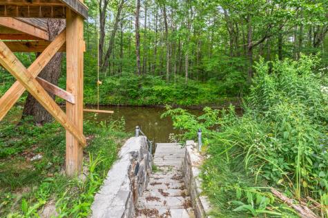 189 Gray Road Falmouth ME 04105