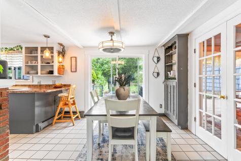 189 Gray Road Falmouth ME 04105